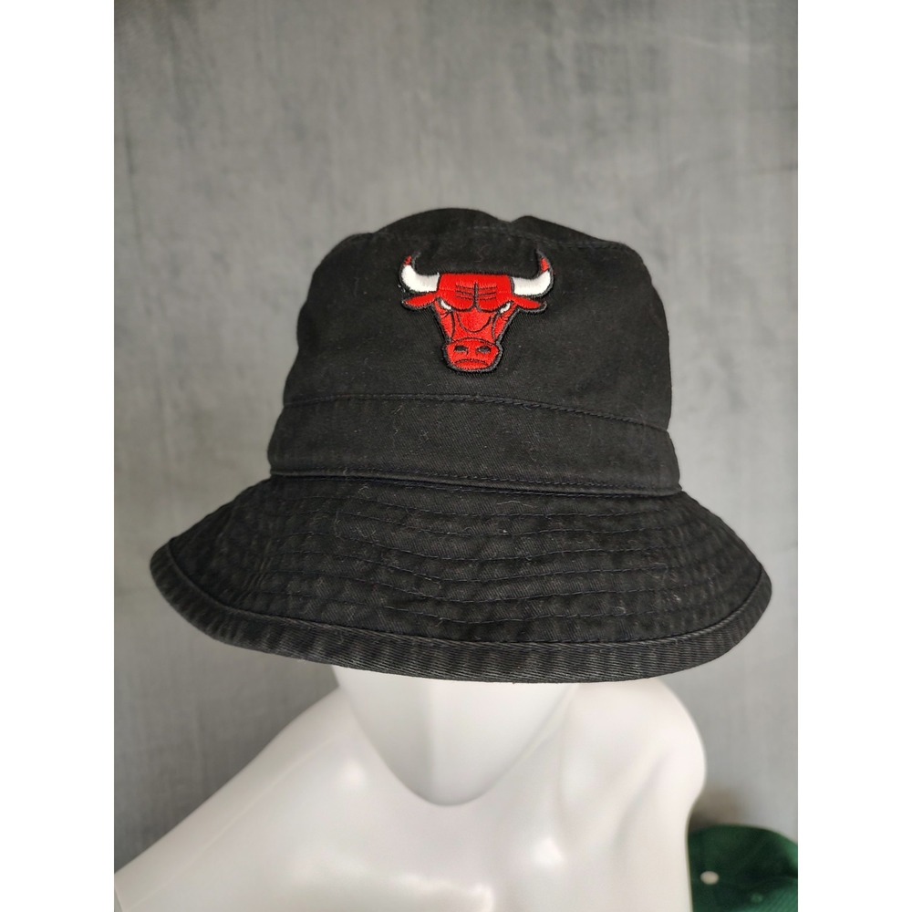 Mitchell & Ness Chicago Bulls NBA Black Bucket Hat L/XL Embroidered Logo